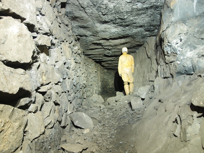 P7246264.JPG - Level past the tub. Approaching the most northern part of the flats.