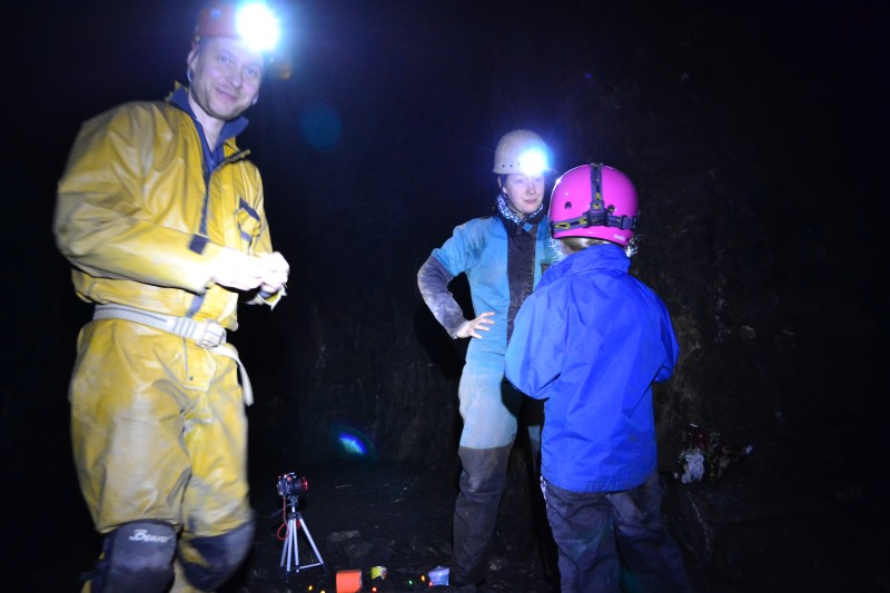 DSC_0307.JPG - Ballroom, and music care of Sal's boom box.