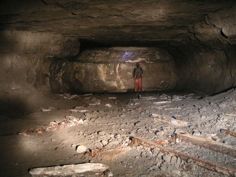 sc_sublevel2_flatsB2.jpg - Further into the flats.