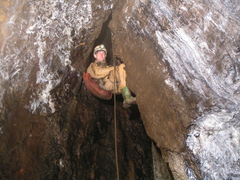 sc_abseilintostopesavove_cc.jpg - Karli, just getting past the rebelay point and about to land in the stopes above Caplecleugh.