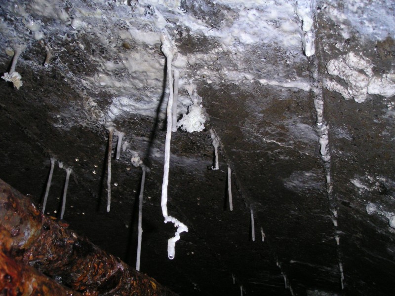 sc_sublev_crystalisedstraw2.jpg - More formations.