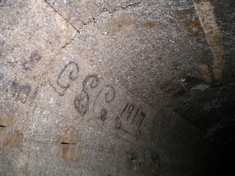 sc_sublev_graffiti.jpg - Some of the graffiti on the arching, "GSC 1917".