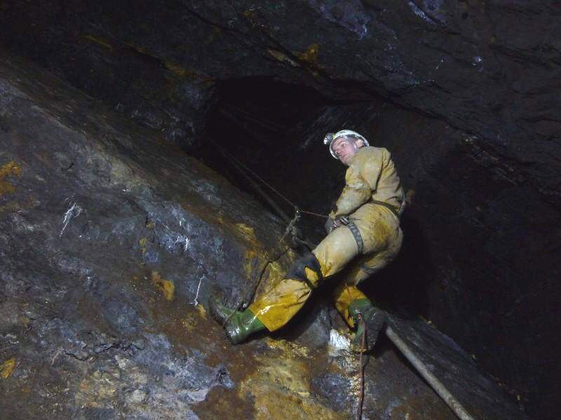 sc01_maypole1.jpg - Karli, half way up the maypole.