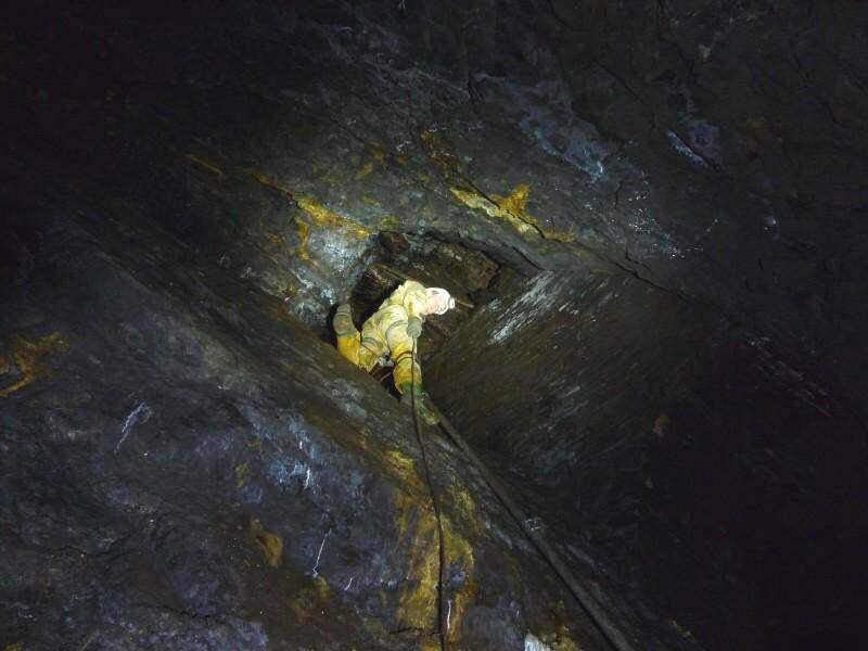 sc03_maypole2.jpg - Karli, at the top, and the levels do go, well at least as far as the eye can see.