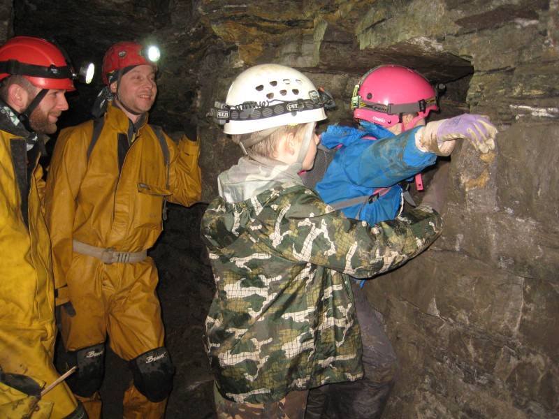 IMG_5090.JPG - In and up through the Letter Box heading for the Mini Ballroom.