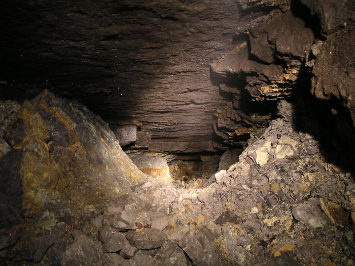 mcssv_xc_south.jpg - The view into the cross cut looking south.