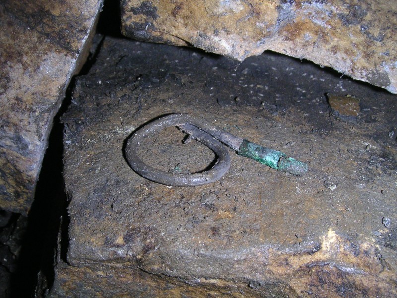 sc_fuse&detcrimp2.jpg - The lead lined fuse and detonator Karli found in the same area. Probably one of the nicest finds we have come across.