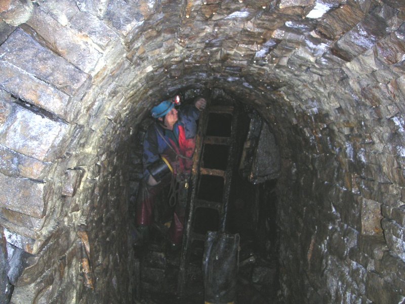 Pict0013.jpg - The bottom of the laddered shaft from Middlecleugh Second Sun Vein, in the sub level.