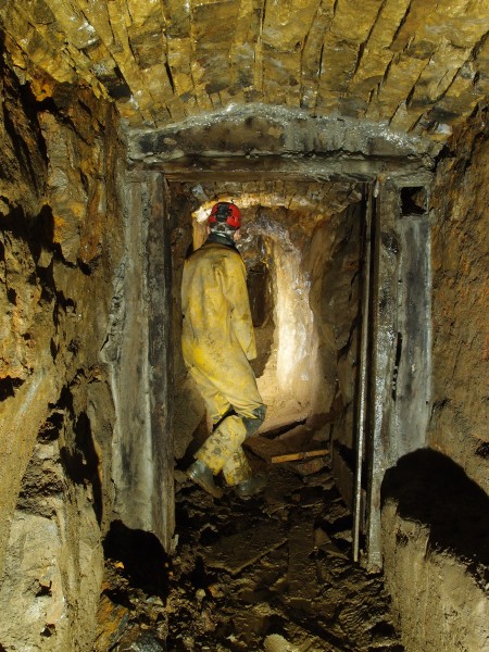 PC028613.JPG - Ventilation frame, note square hole for trunking.