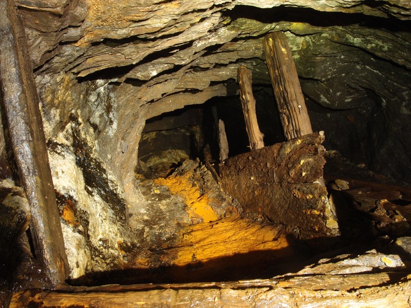 PC028621.JPG - View down the hopper part of the sump to Caplecleugh.