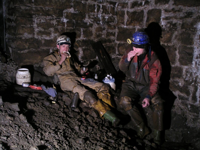 sc_barrons_lunch.jpg - Second lunch, its not right you know.