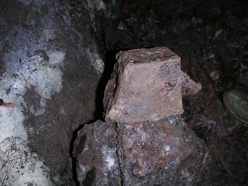 sc_lc_unknown_artifact3.jpg - The unknow artifact, angle 3. Can anyone shed some light to what this is?