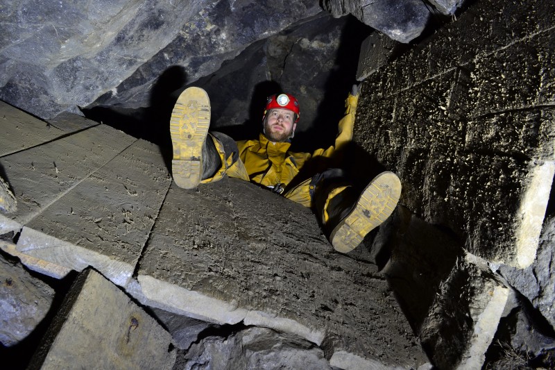 DSC_0781.JPG - Ore chute into Waterblast Flat.