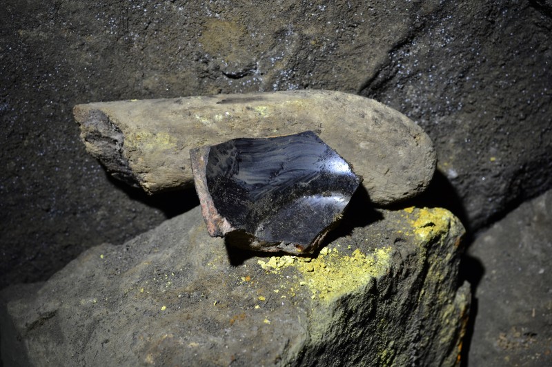 DSC_0848.JPG - Piece of ceramic in the Flatt Crosscut.