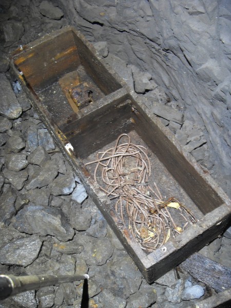 18_sc_mcssv_we_bangbox.jpg - Fuse in a explosives box.