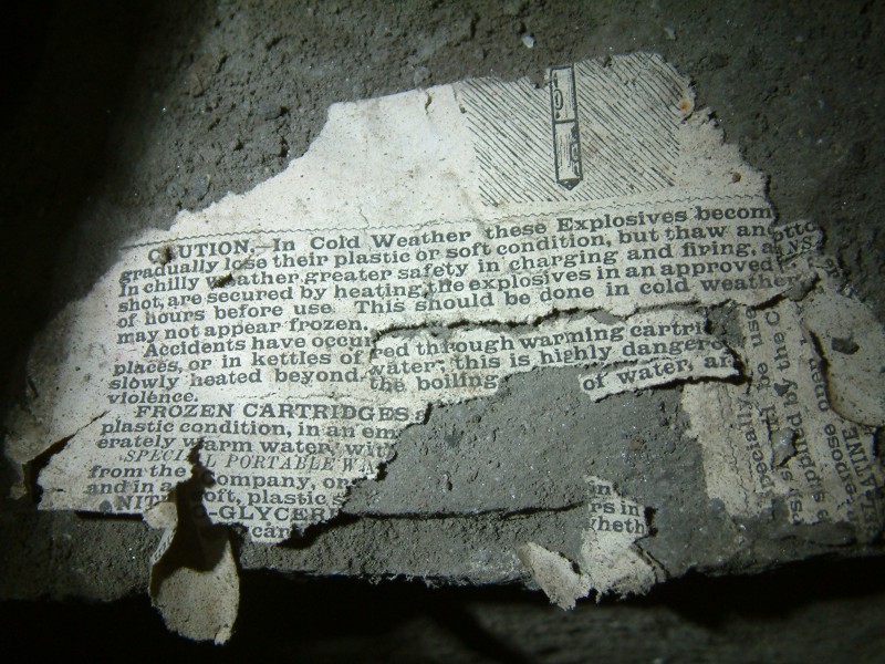 sc_topof_sc_flats_explosiveinstructions.jpg - Instructions on how to use explosives, workings above the Smallcleugh Flats.