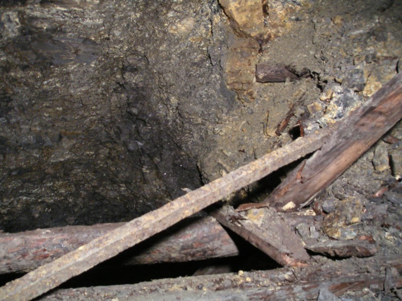 sc_middlecleughsump1_b.jpg - One of the sumps that we saw. On the plans we have this leads to a sublevel yet to be explored. This section of the area was in better condition than the main vein.