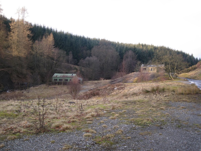 IMG_5600.JPG - View up to the mine office.