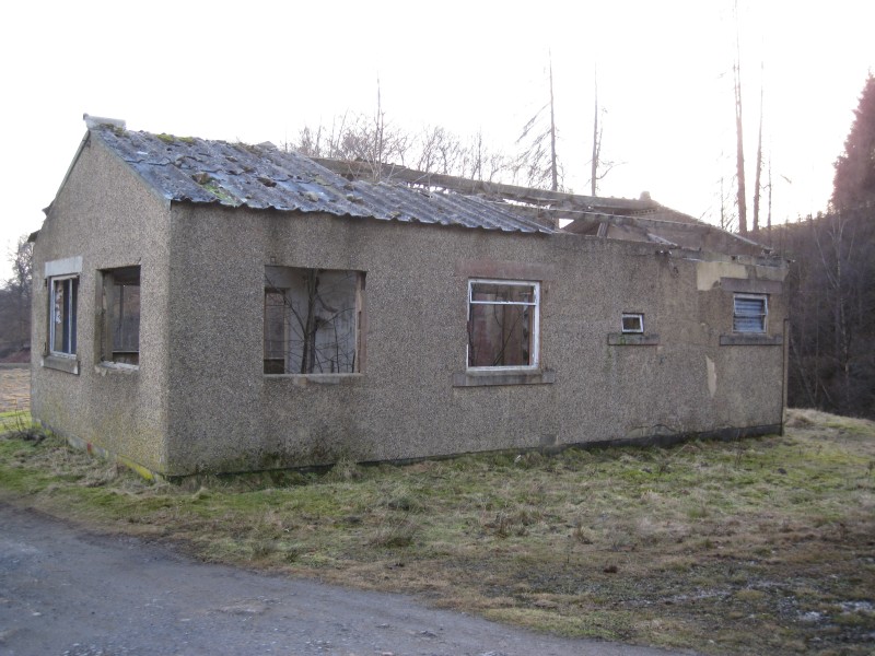 IMG_5633.JPG - Mine office building.