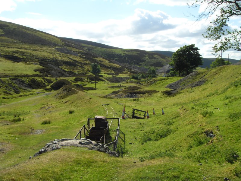 Sdc10226.jpg - Looking over the Straitsteps Mine adit down towards New Glencrieff Mine in the distance.