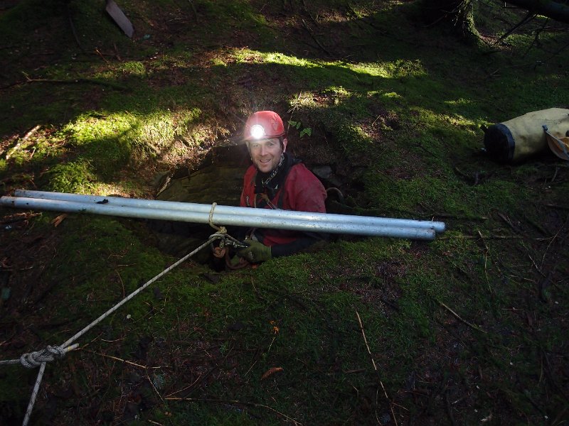 PA164157.JPG - Rigging and good to go.