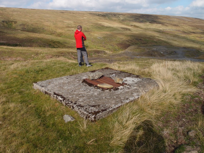 P9291653.JPG - The capping of Swinhopehad Whimsey Shaft.