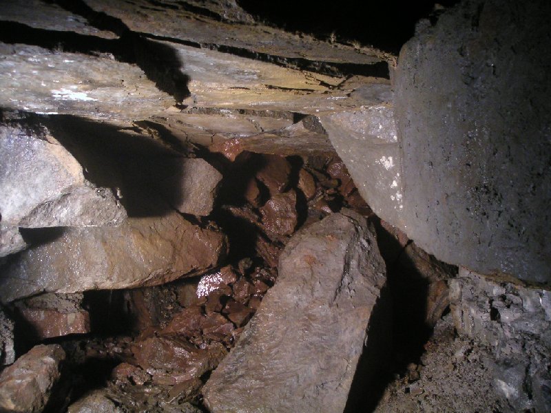 Pict5387.jpg - The fall and end of the road for now.