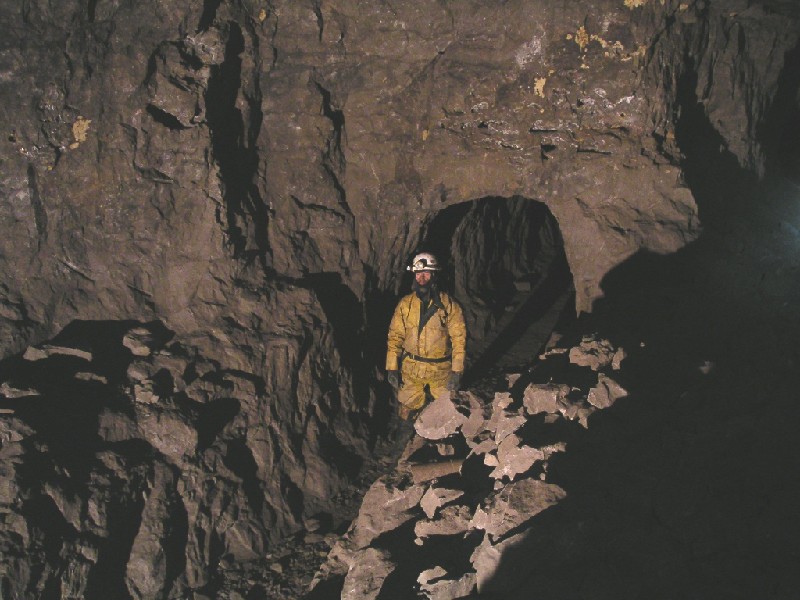 Pict0296.jpg - The chamber in Smallcleugh at the end of the Hard Cross Cut.