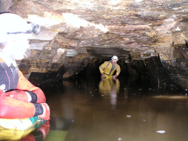 ccl_horse_level_passage1.jpg - The early part of the Horse Level, looks a bit like parts of the Nentforce Level.