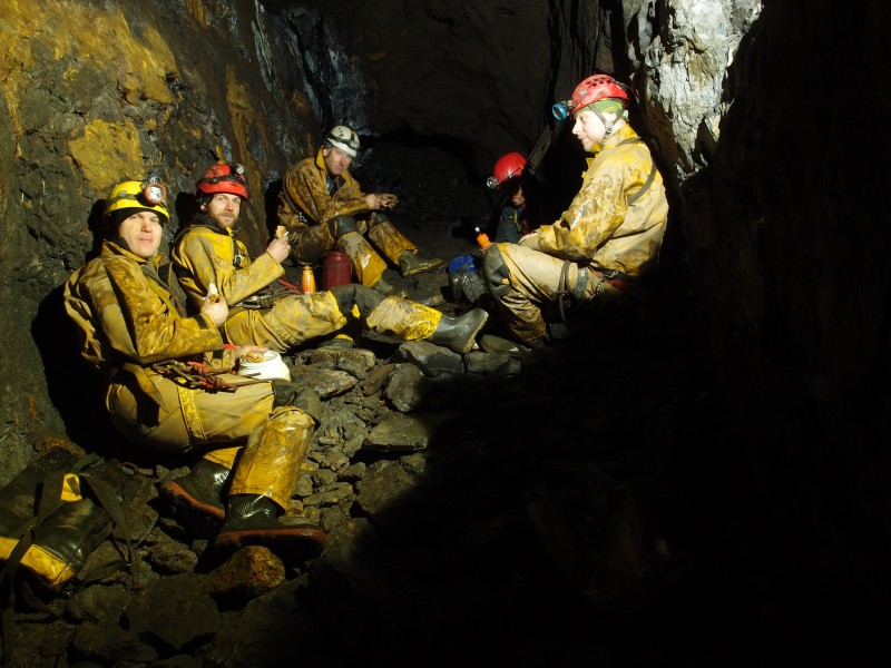 P4017315.JPG - Lunch in stopes past Bog Shaft, Longcleugh Vein.
