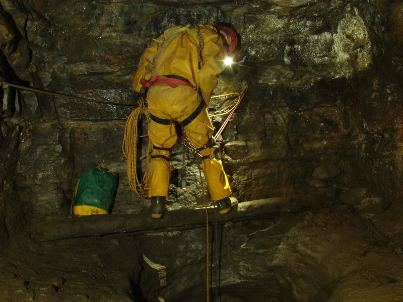 PA306680.JPG - Just about to abseil Proud's Sump.