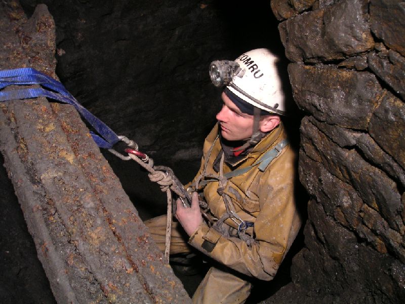 sc_sublev_shaft2rg_descent1.jpg - Karlie taking off.