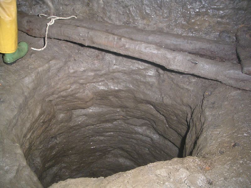 sc_proudssump1.jpg - Proud's Sump.