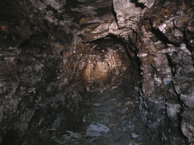 ss2sc_slev2_passage.jpg - The general state of the second level.