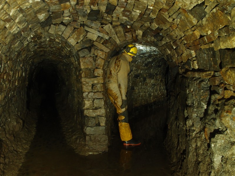 PA043169.JPG - First junction along the Tynebottom A / Wisen's Level.