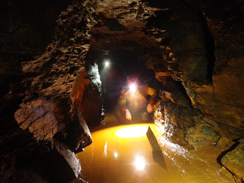 P6165247.JPG - Orche stained water, ahhh free glow tan.