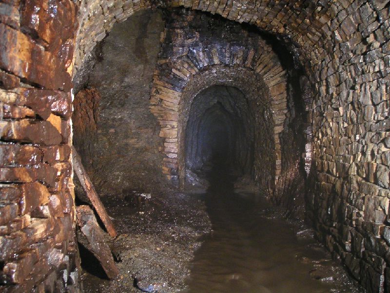 rswlevel_junction.jpg - At the junction, there was small amount of water coming from that as well.