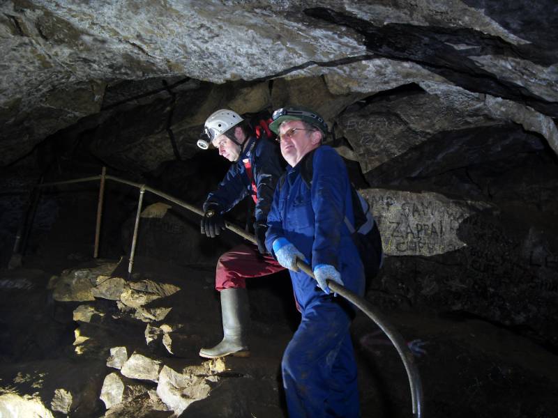 13_wp_endofshowcave.jpg - The last chamber in the show cave and the one we used to sleep in. Exiting via the 1st Spiral Steps.