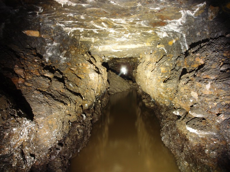 P7259789.JPG - Looking back towards the entrance.