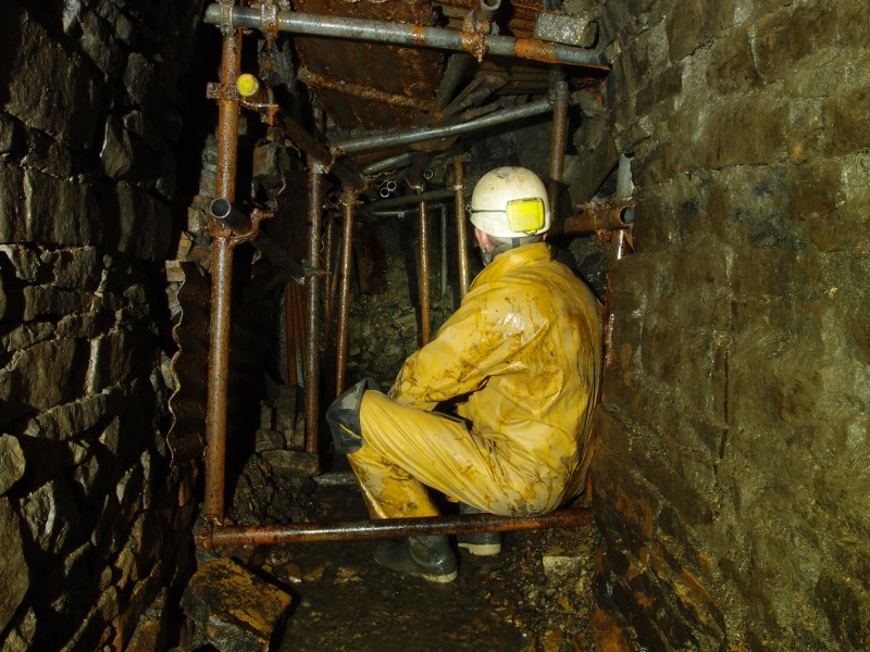 P7260272.JPG - End of the line, fall and dig.