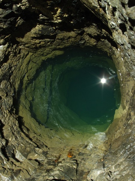 P7260307.JPG - Flooded William Thomason's Sump on the junction with Dodberry Vein.